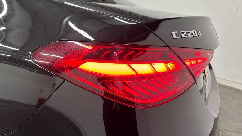 Mercedes-Benz C-Class C220d Sport 4dr 9G-Tronic Diesel Saloon